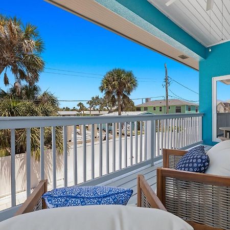 Inn-2-Blue: Poolside Fun & Beach Walks Await! Fort Myers Beach Exterior photo